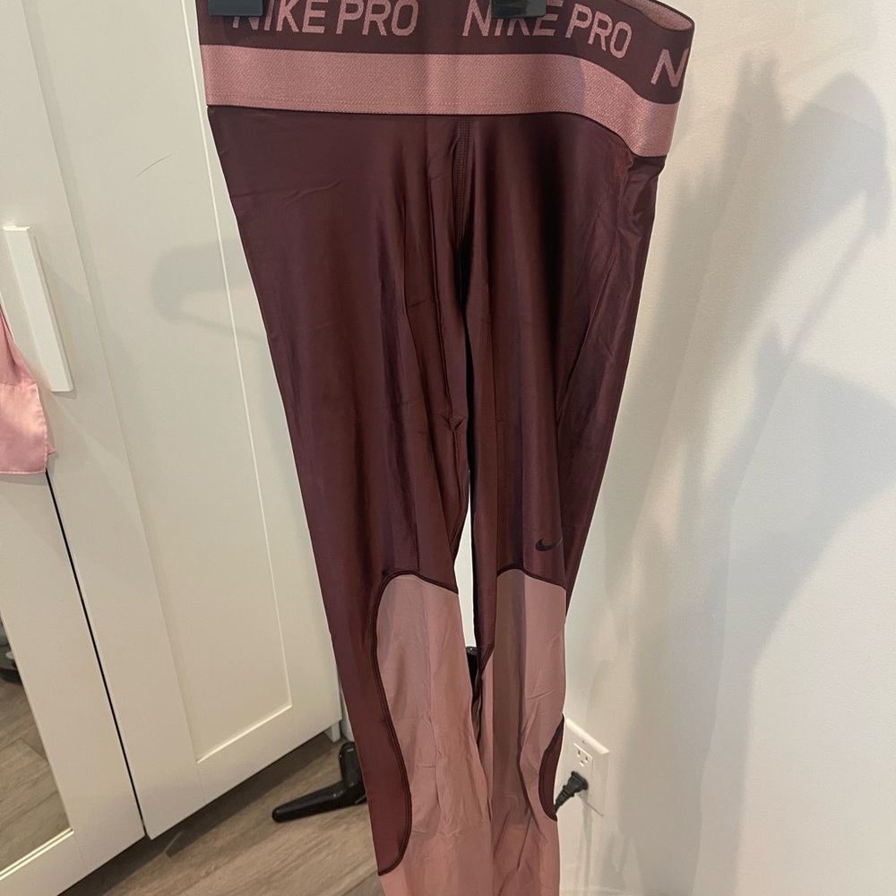 Nike Pro Women's Leggings - Burgundy and Pink